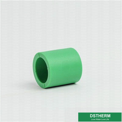 acoplamento igual plástico verde de Ppr do encaixe de tubulação de 20mm para a casa com ODM do OEM