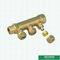 Duas maneiras a seis distribuidores de bronze dos separadores de água das maneiras para a tubulação de Pex com encaixes da compressão para o fornecimento da água quente